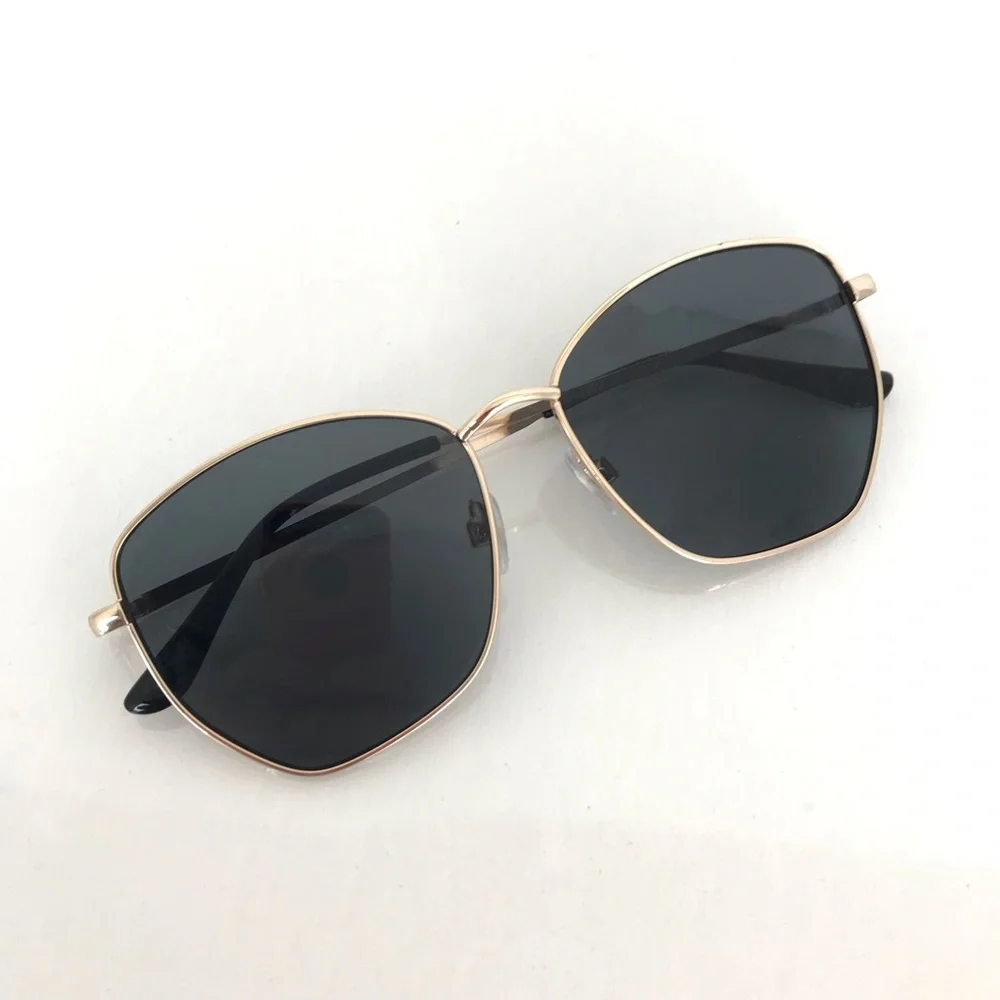 Frye and Co. Women's Gold Toned Aviator Sunglasses Metal Frames